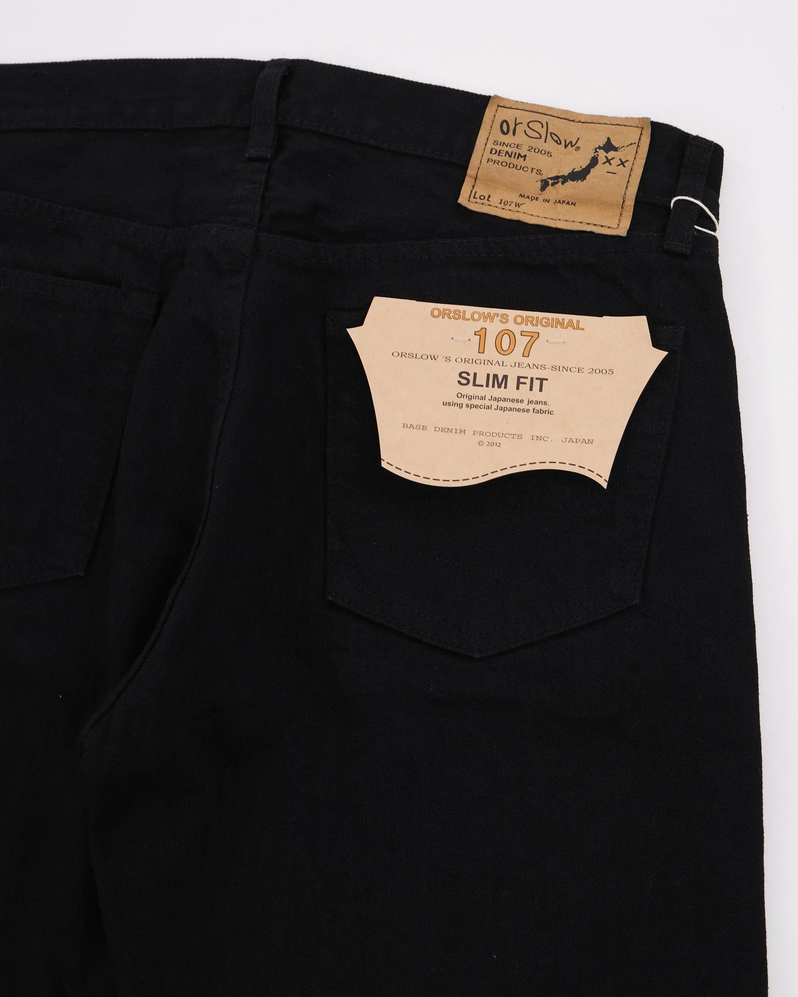 107 IVY FIT BLACK DENIM