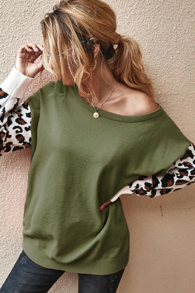 ANIMAL COLOR BLOCK LOOSE SHOULDER TOP SWEATER