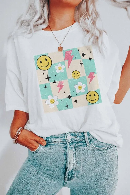 DAISY SMILEY CHECKER GRAPHIC TEE PLUS SIZE