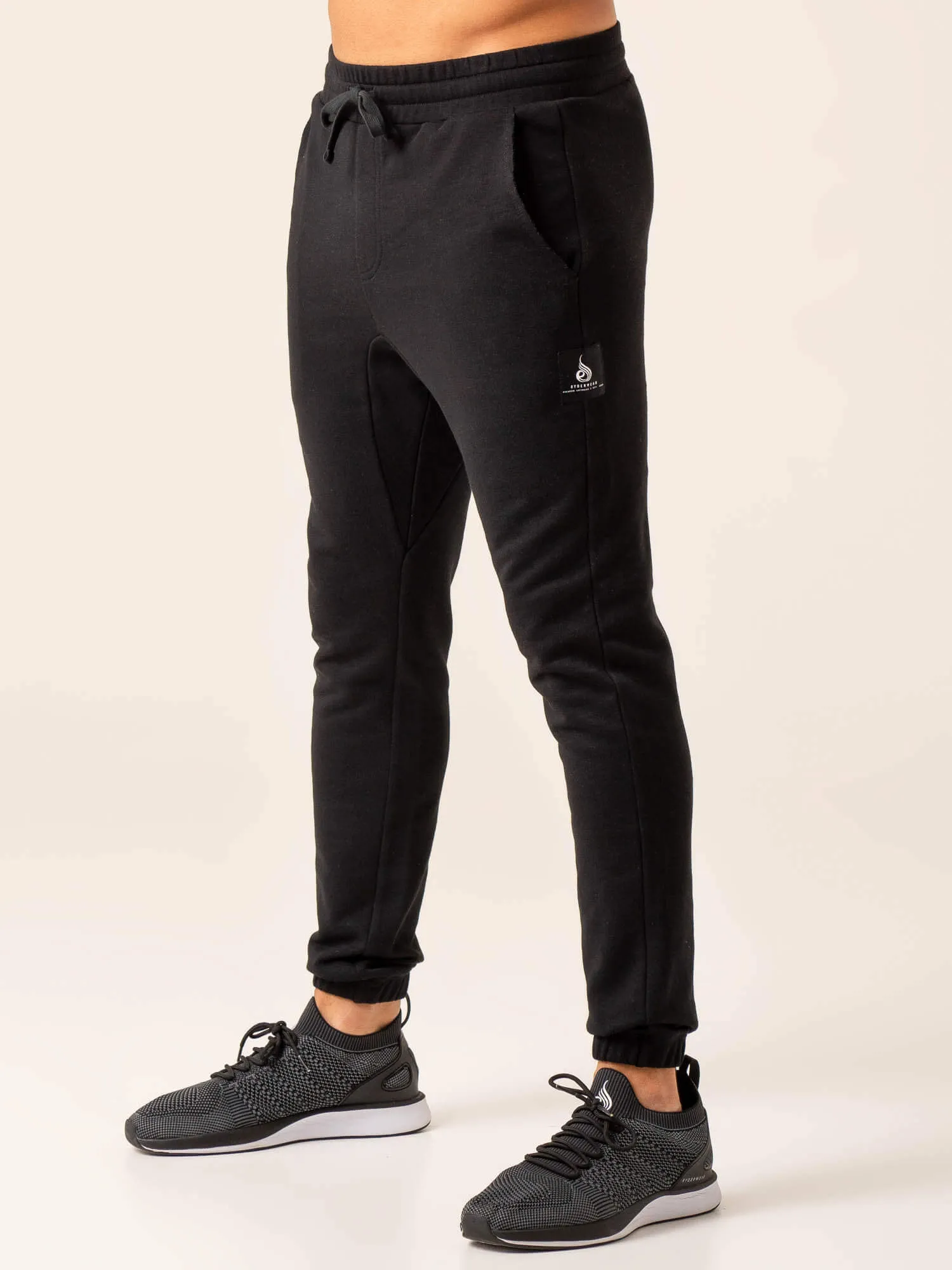 Dynamic Track Pant - Black