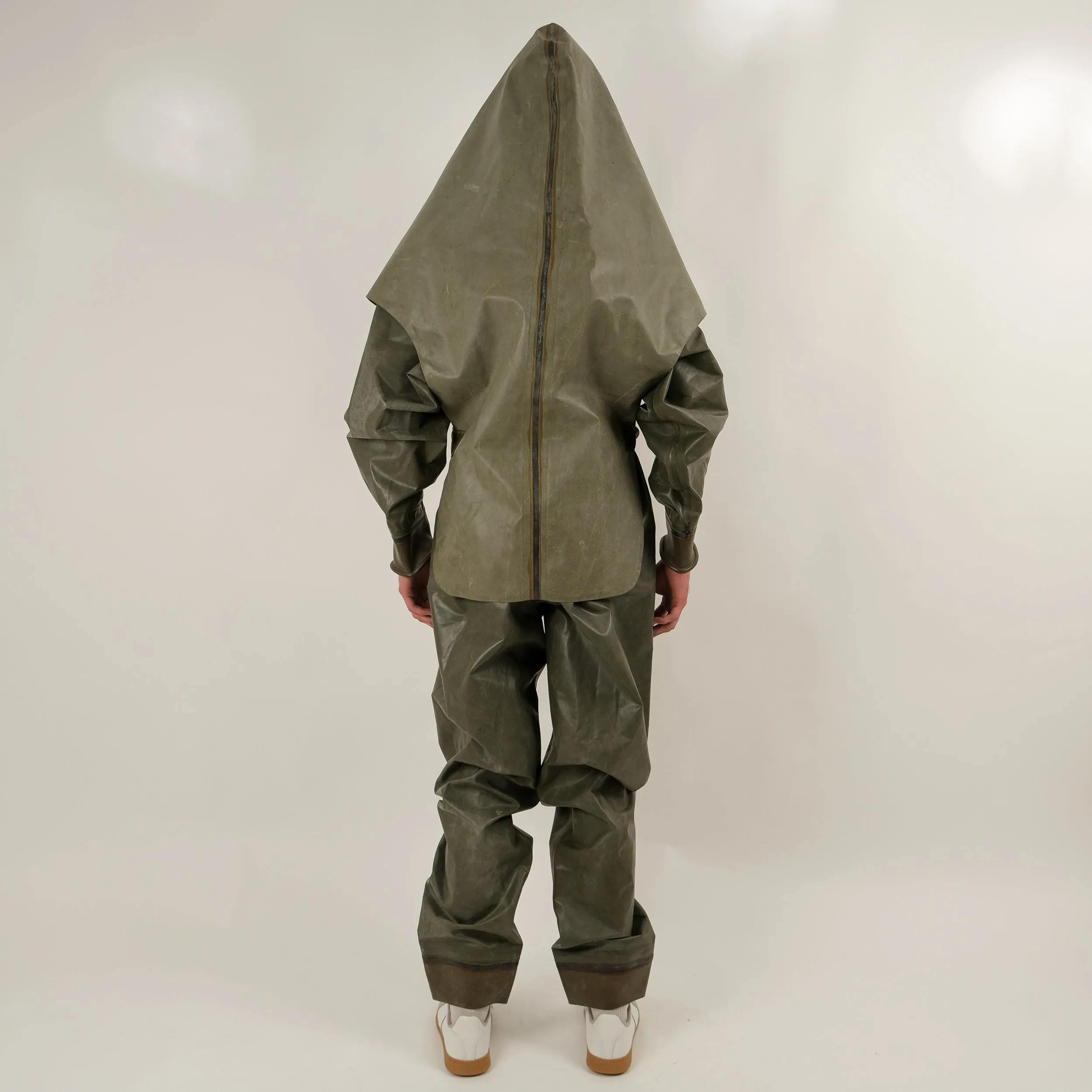 MILITARY RUBBER LAB SUIT