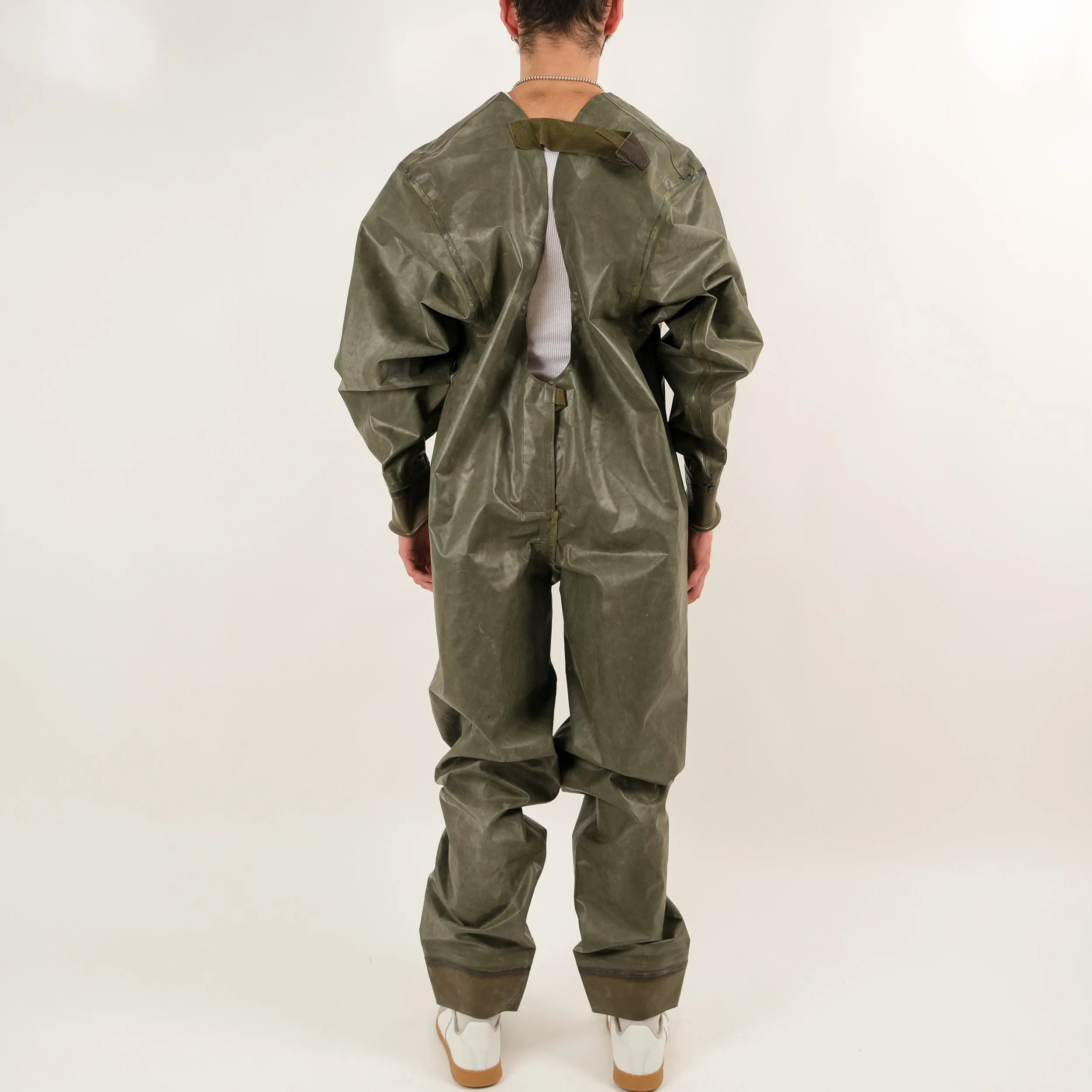 MILITARY RUBBER LAB SUIT