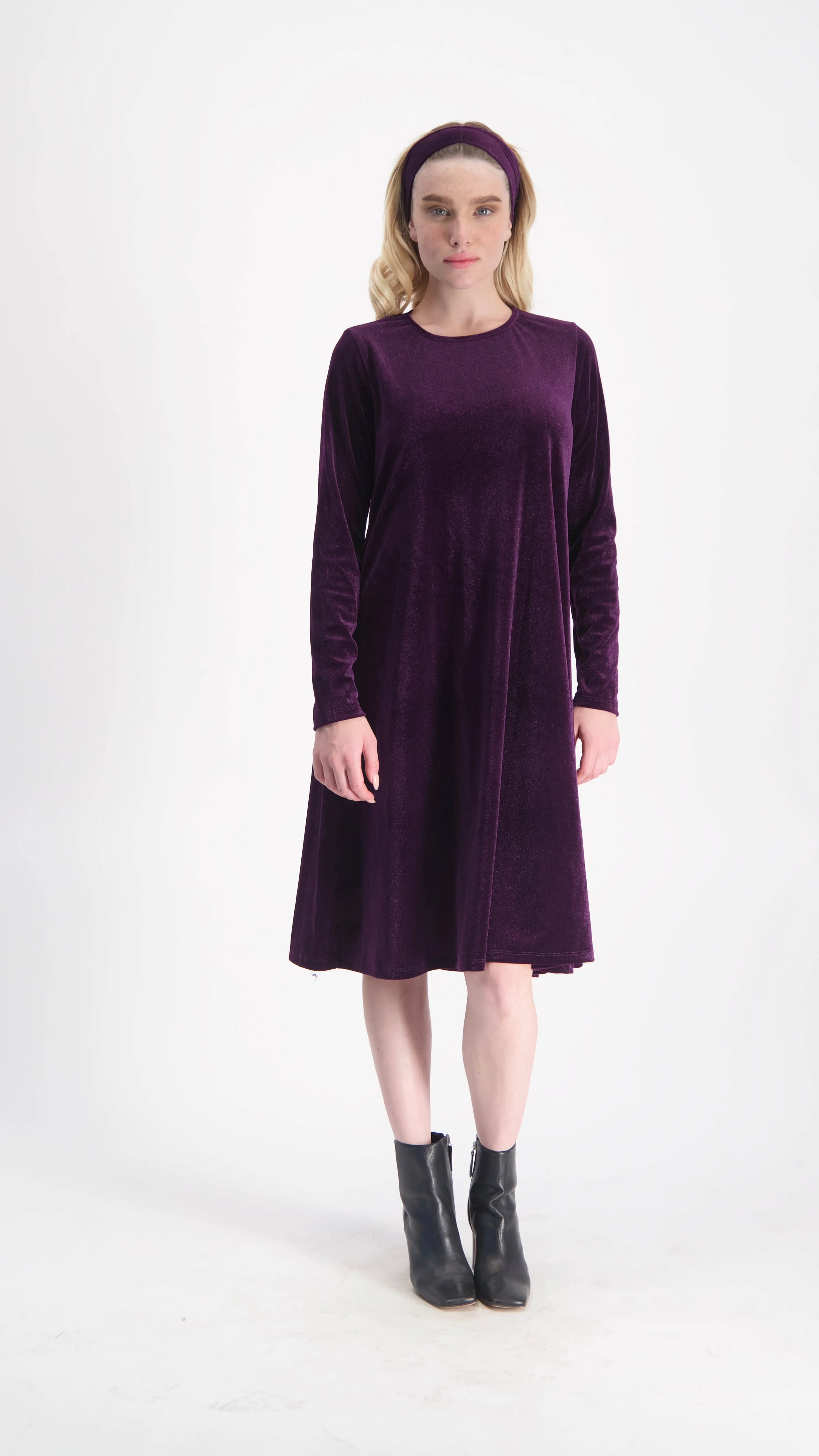 Velvet A-line Dress With Belt / Plum Shine